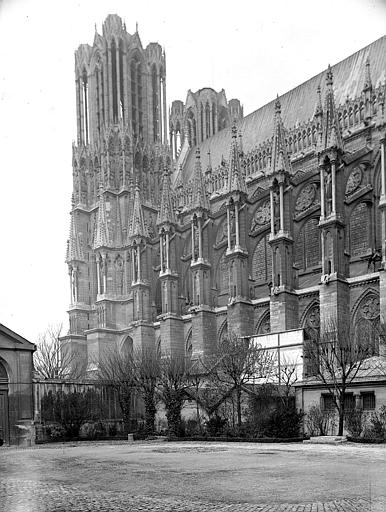 Façade sud et tours