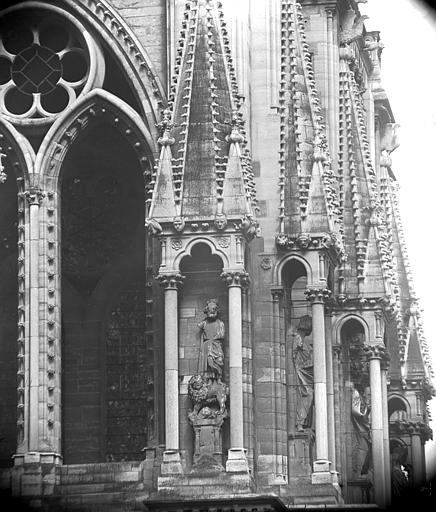 Transept sud : détail des culées