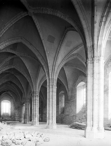 Rez-de-chaussée, grande salle basse du Consistoire ou salle d'audience