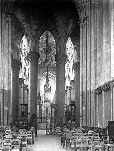 Vue à partir de la chapelle absidale