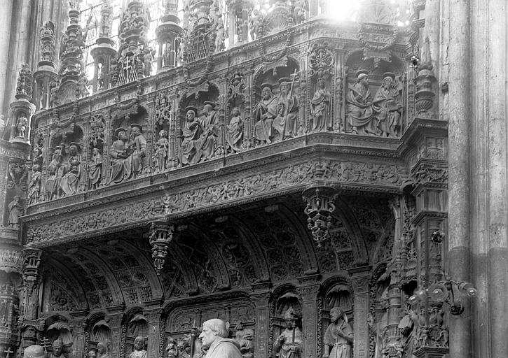 Tombeau des cardinaux d'Amboise; dais supérieur