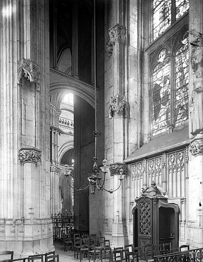 Nef vue de la chapelle Saint-Etienne