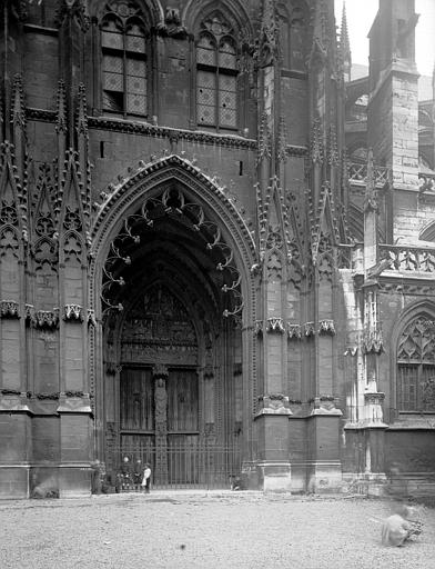 Porche du bras sud du transept