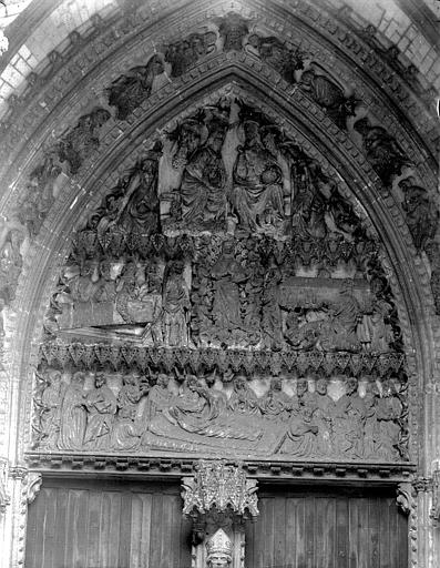 Tympan du portail du transept sud