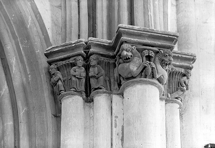 Chapiteau de la nef et du choeur