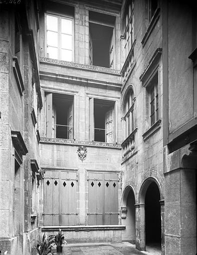 Cour intérieure