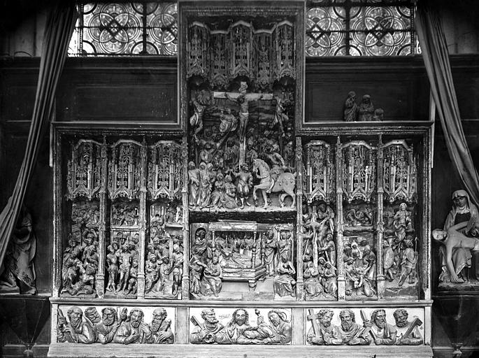 Retable sculpté en haut-relief (ensemble)