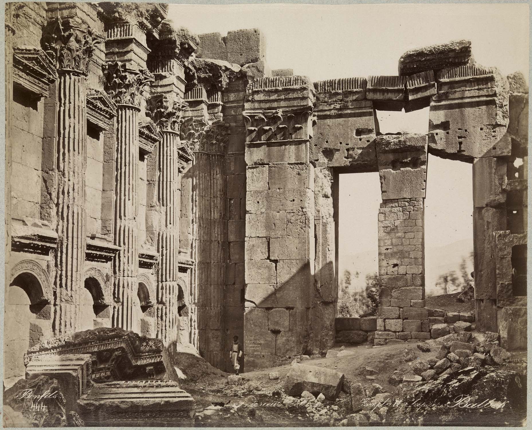 Porte d'entrée vue de l'intérieur