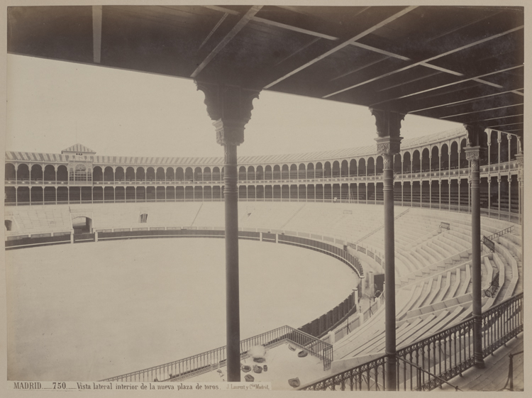 Intérieur : Vue d’une partie de l’hémicycle
