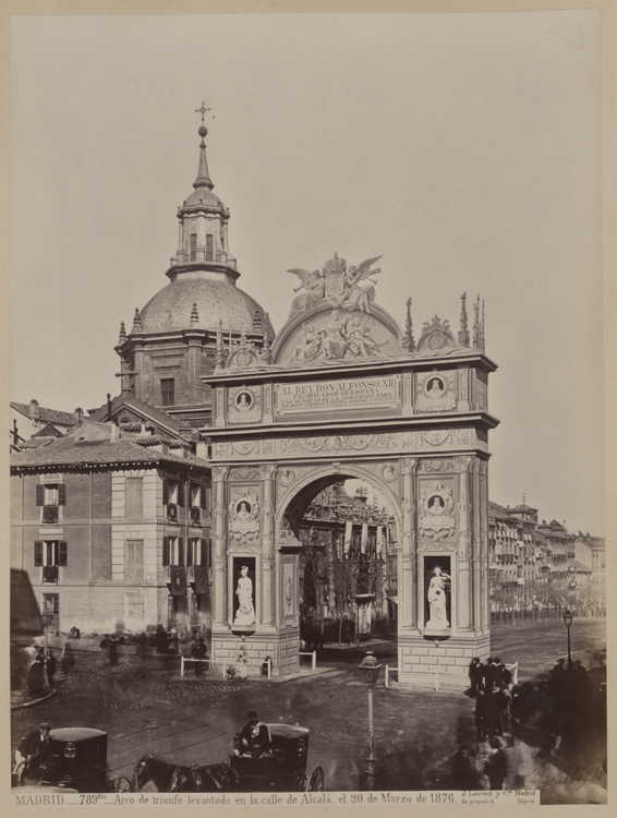 Arc de triomphe élevé rue d’Alcala