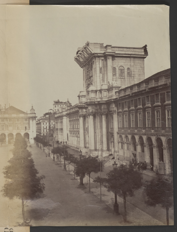 Vue panoramique de la place du Commerce