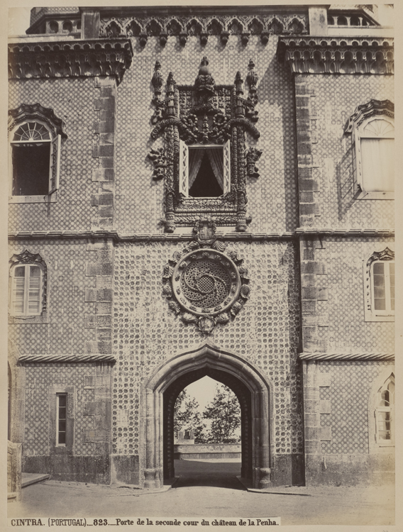 Porte de la seconde cour