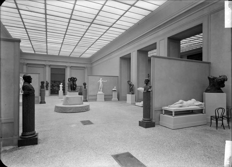 Salle des Sculptures : nouvelle présentation en juin 1931