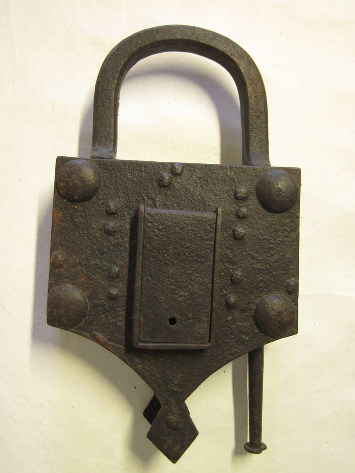 Cadenas à queue