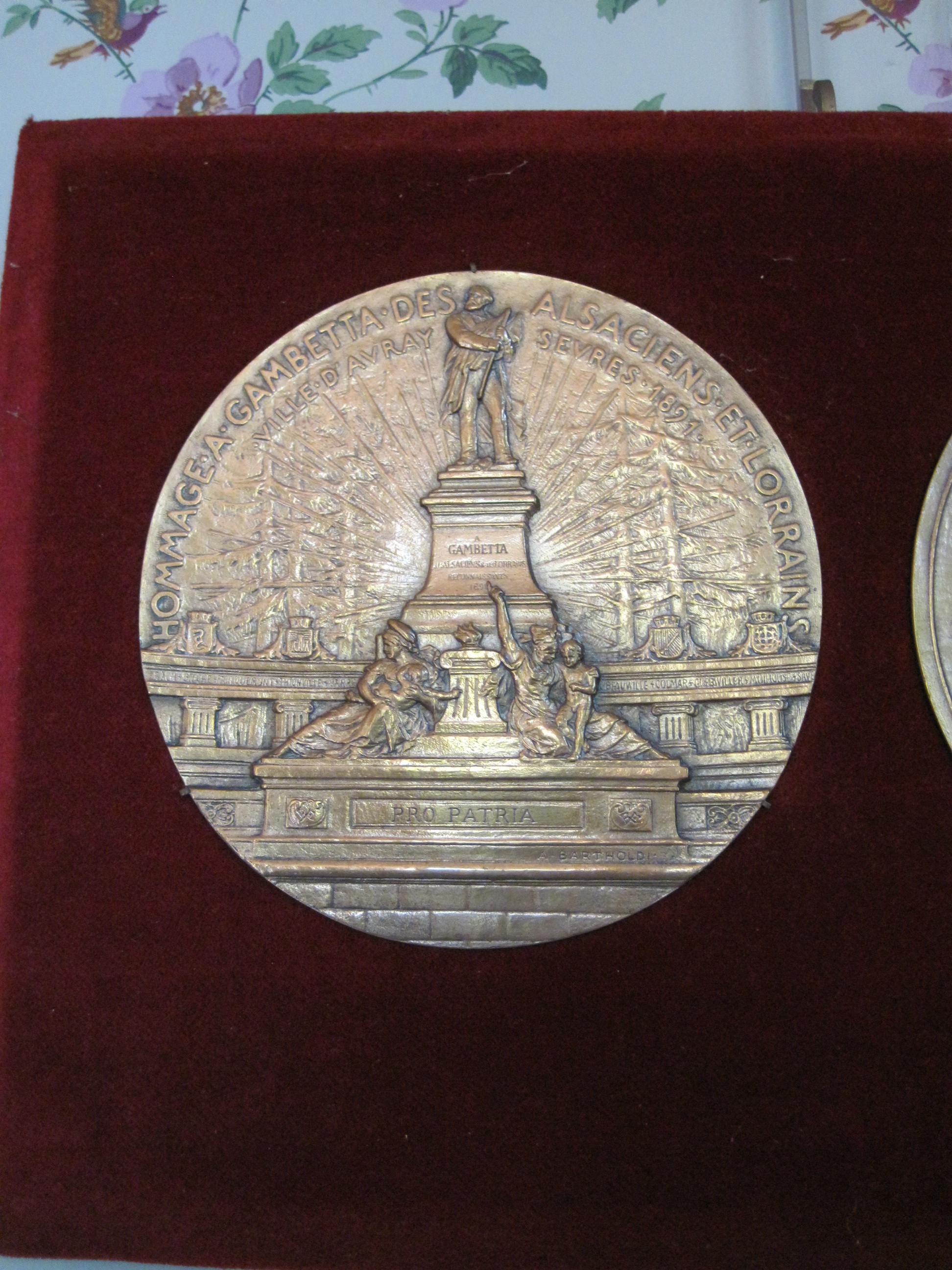 Médaille commémorative du monument à Gambetta érigé aux Jardies