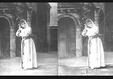Mme Wittman, dans 'Les Pilules du diable'