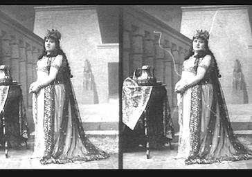 Rosine Bloch, mezzo-soprano, dans 'Samson et Dalila'