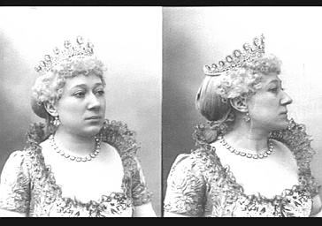 Mme Beauche, dans 'La Tosca'