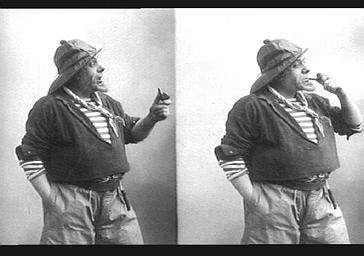 M. Gobin, dans 'Surcouf'