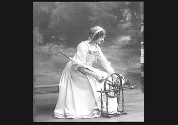 Jeanne Hatto, dans 'Faust'