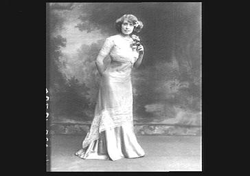 Mistinguett (Jeanne Bourgeois, dite), dans 'L'Ane de Buridan'