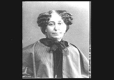 Aurore Amandine Lucie Dupin, baronne Dudevant dite George Sand, romancière, dramaturge et épistolière française