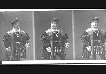 Gustave Hippolyte Worms, acteur de théâtre français, dans 'Hernani'