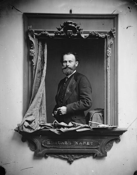 Edouard Manet, peintre et aquafortiste ; membre fondateur de la Société nationale des Beaux-Arts (en 1862).