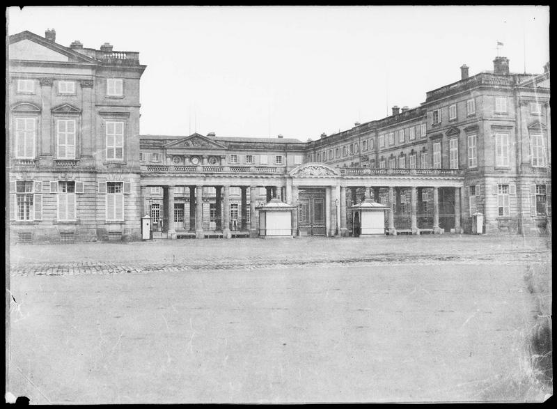 Façade du château