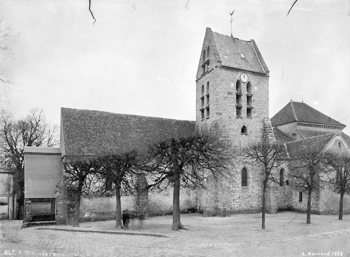 Ensemble sud sur une place