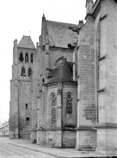 Façade latérale et clocher