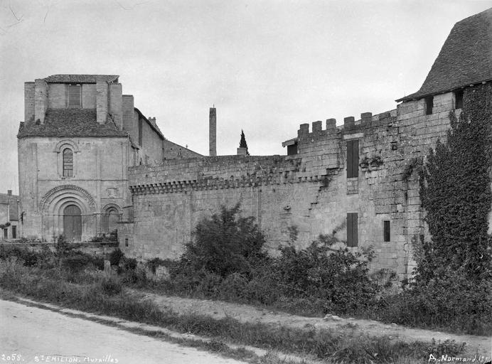 Façade ouest et remparts