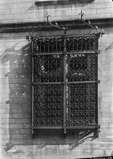 Grille de fenêtre