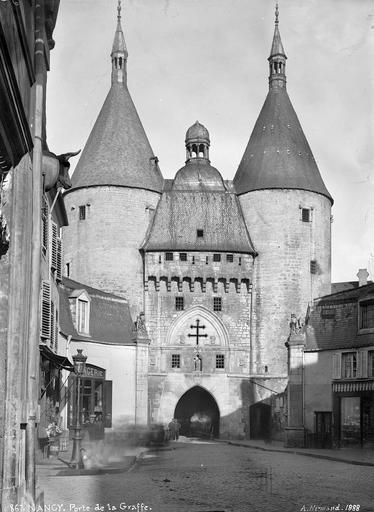 Porte de ville côté extérieur