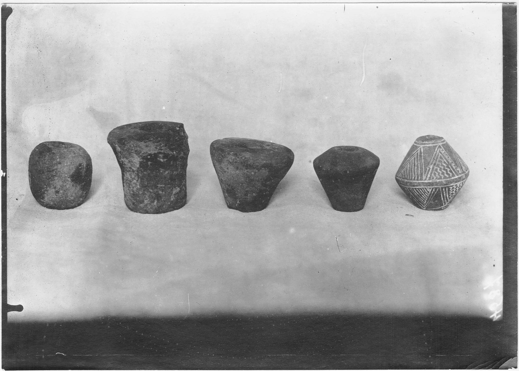 Salonique. Fouilles de l'armée d'Orient. Fragment de poteries byzantines