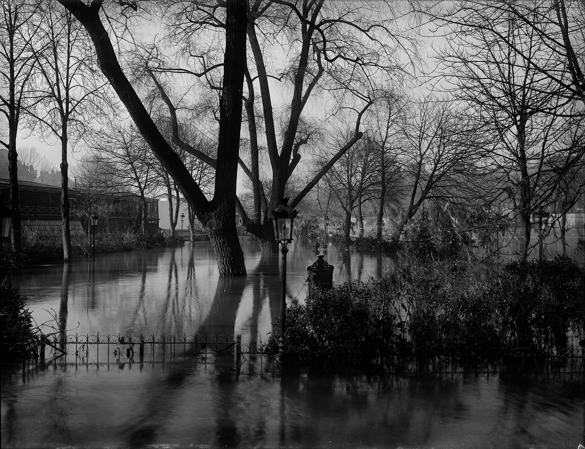 Square du Vert-Galant inondé