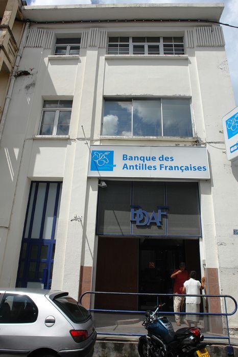 façade  sur la rue Lamartine