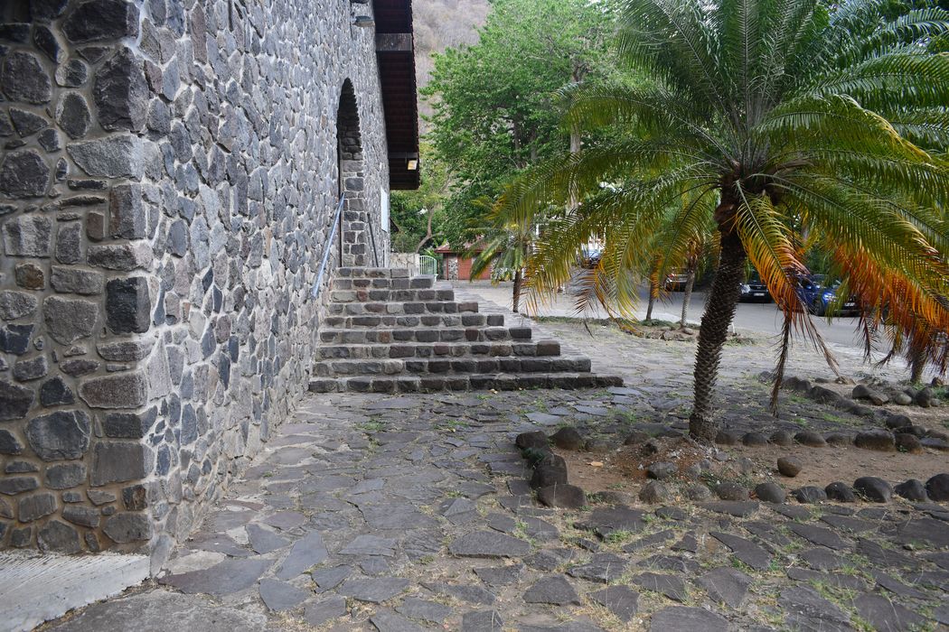 escalier d’accès sud