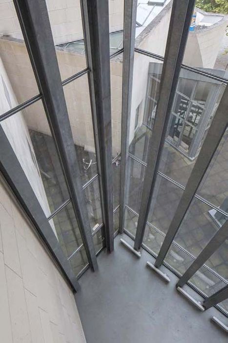 verriere de la cage d'escalier, détail