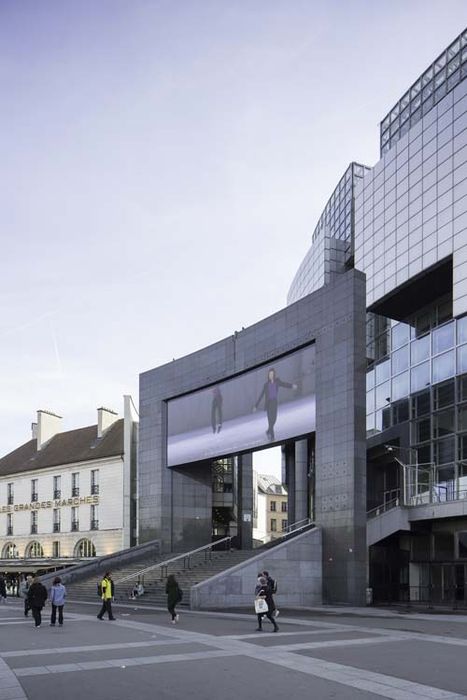 façade sur la place de la Bastille