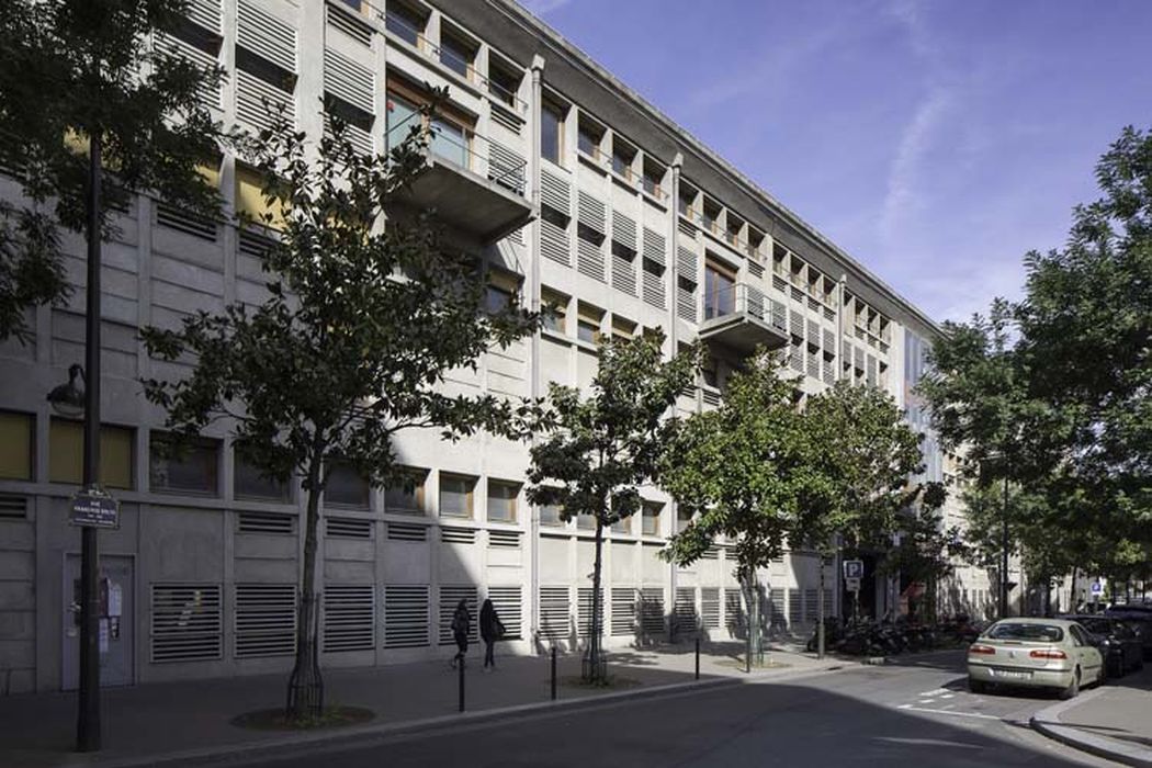 façade sur rue, vue générale