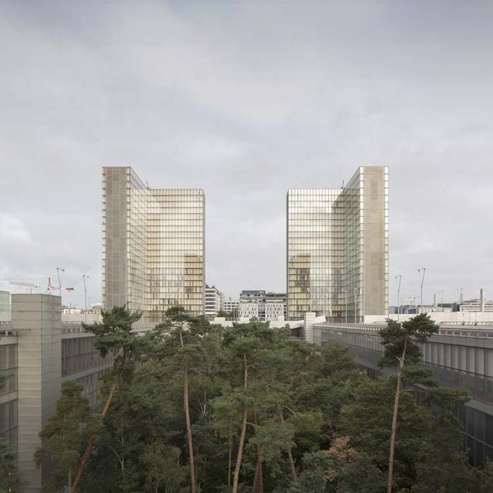 vue générale des bâtiments dans leur environnement