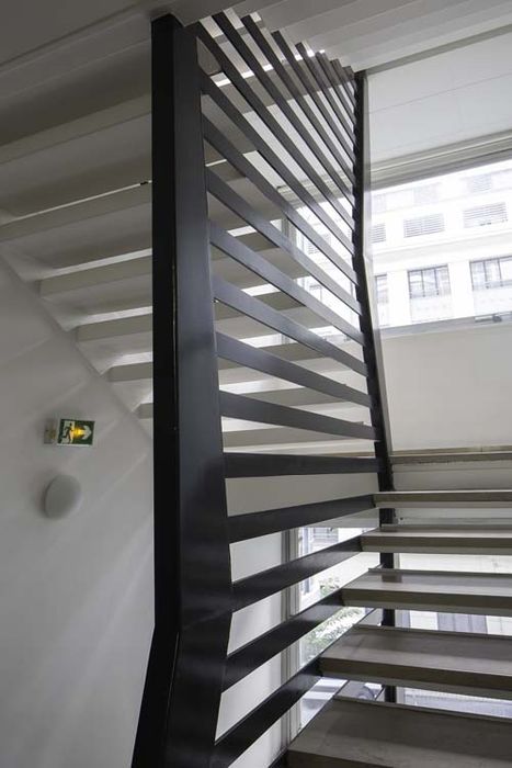 escalier secondaire, vue partielle