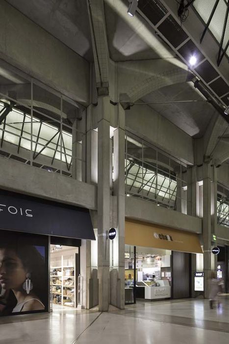 galerie marchande, vue partielle