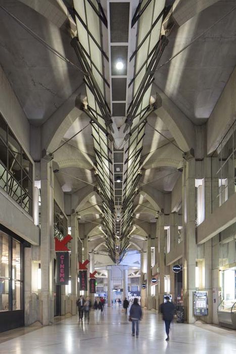 galerie marchande, vue partielle