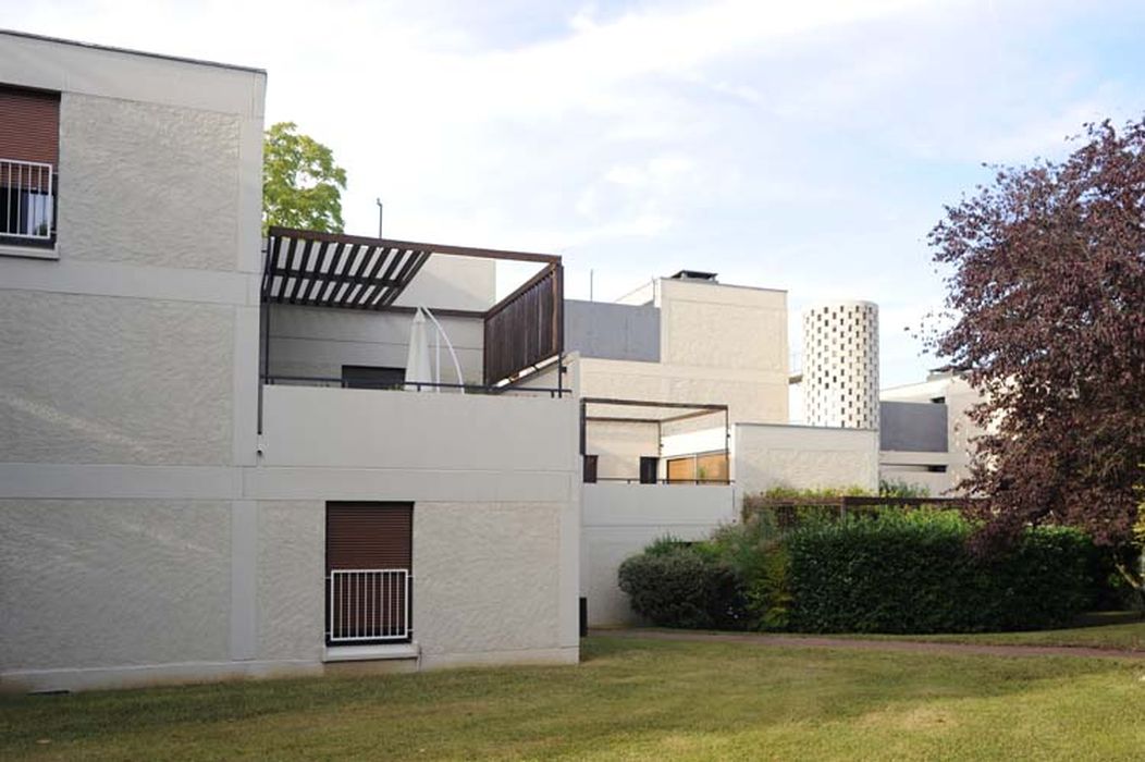 vue partielle des bâtiments