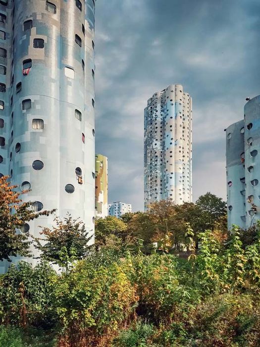 vue générale des tours dans leur environnement