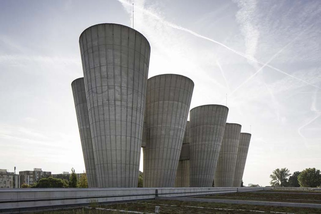 vue générale des bâtiments dans leur environnement