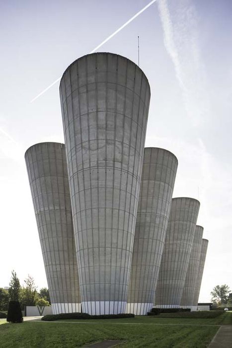 vue générale des bâtiments dans leur environnement