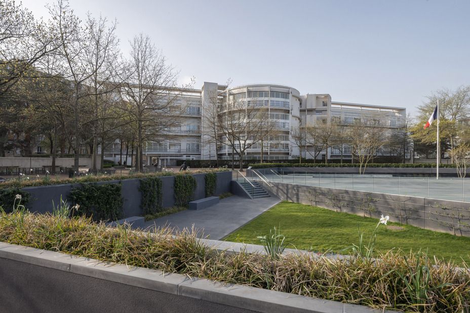 ateliers d'artistes - coursive sur le parc Citroën